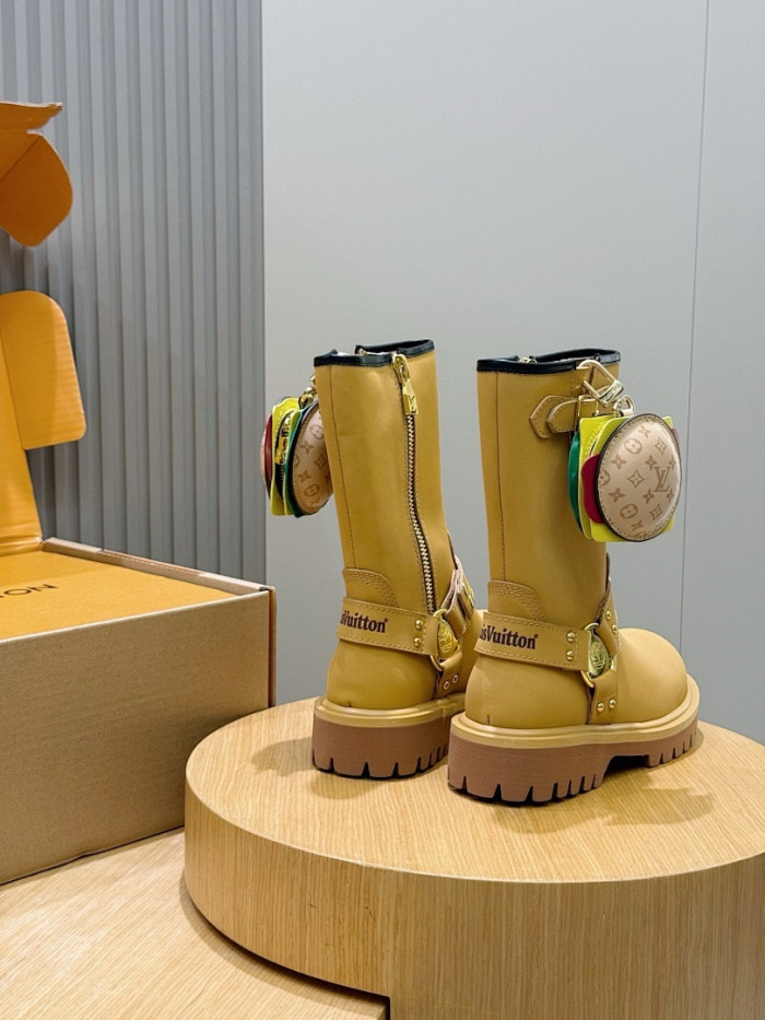 lu vi x Timb**1*nd boots