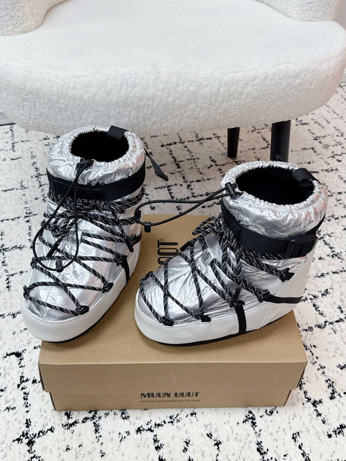 MOON X M0NCLER BOOTS