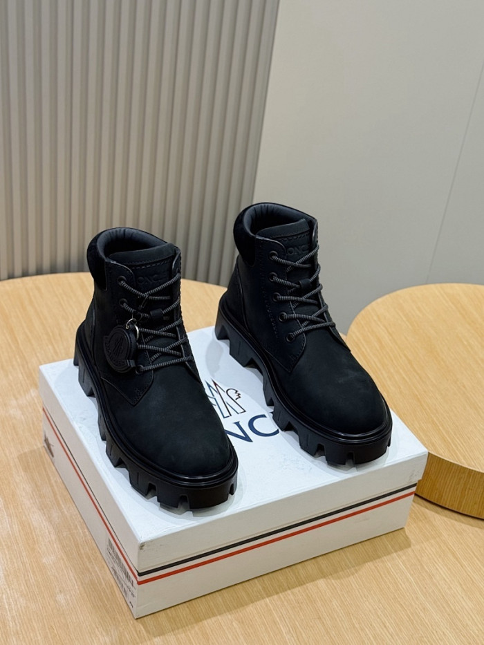 M0NCLER BOOTS