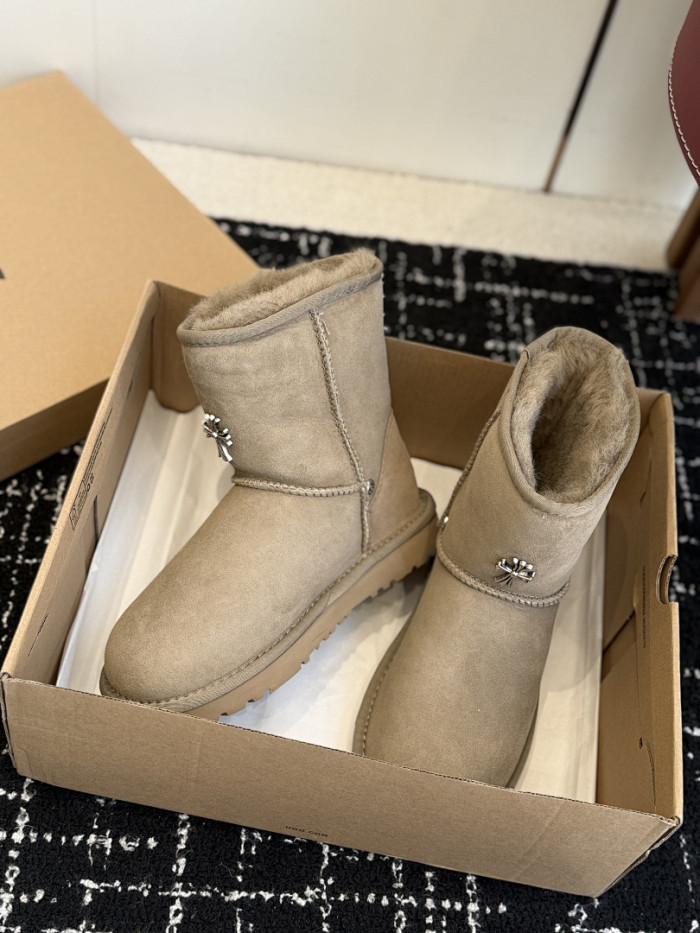 UGG X CHAR0M HEART BOOTS