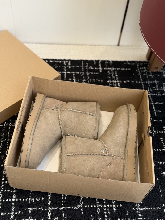 UGG X CHAR0M HEART BOOTS