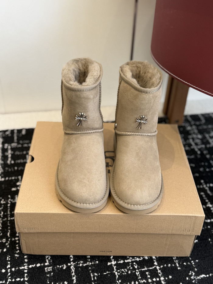 UGG X CHAR0M HEART BOOTS