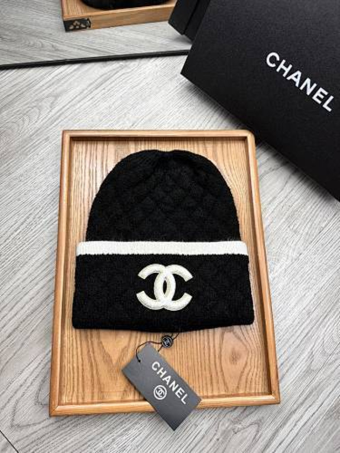 CHNEL HAT