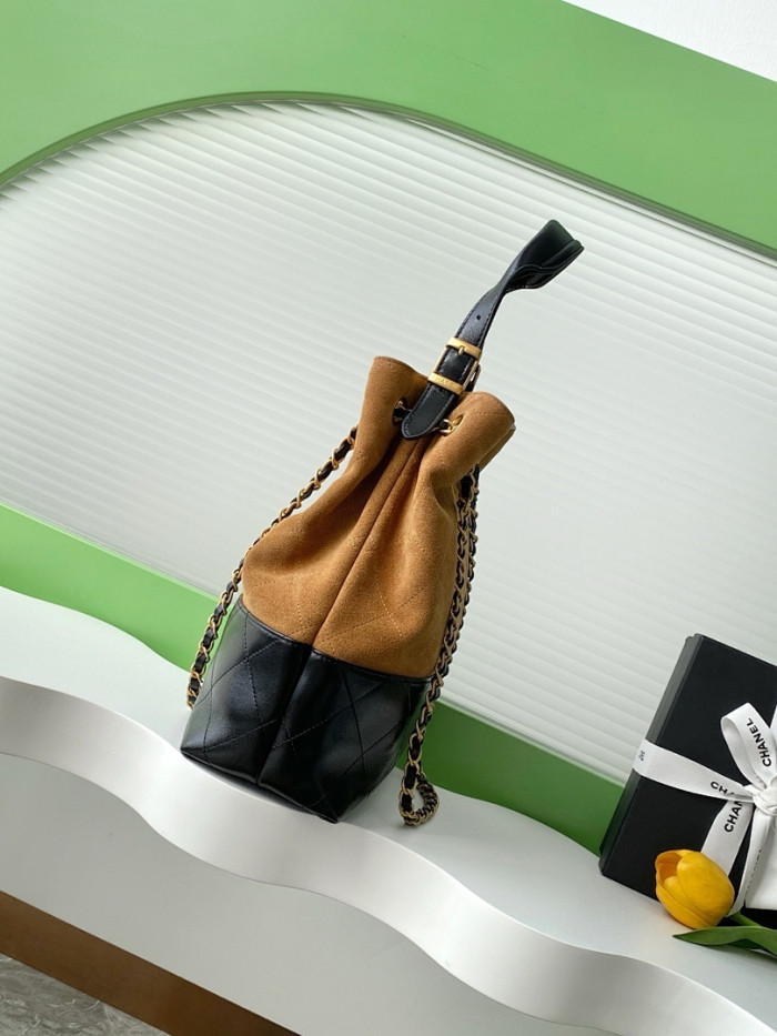 CHNEL BAG 33×28.5×10.5cm