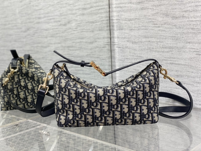 D1OR BAG 22x13x9.5cm