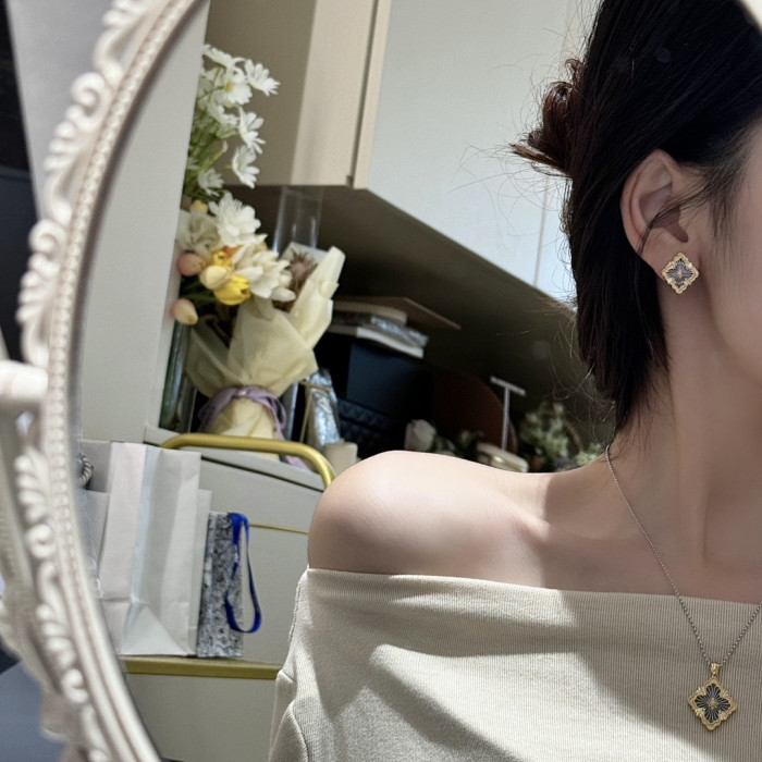 BUCCELLATI NECKLACE AND EARRING