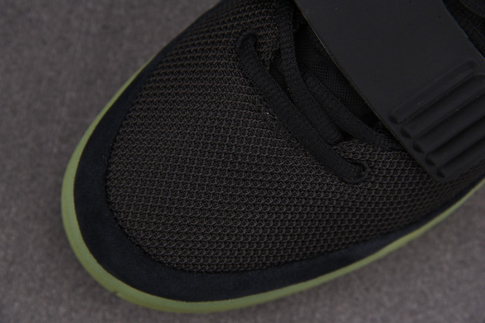 nike air Y**zy 2 “solar red” black mens 508214-006