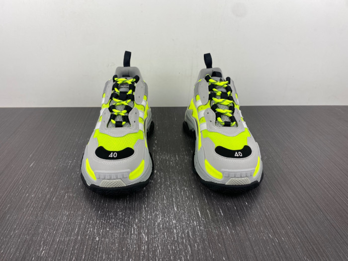 bl triple s trainers sneakers 712821 w2zb5 7512