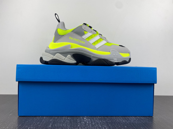 bl triple s trainers sneakers 712821 w2zb5 7512
