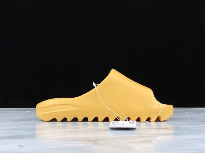 Y**zy slide desert sand - fw6344