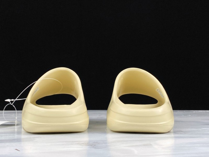 Y**zy slide bone - fw6345