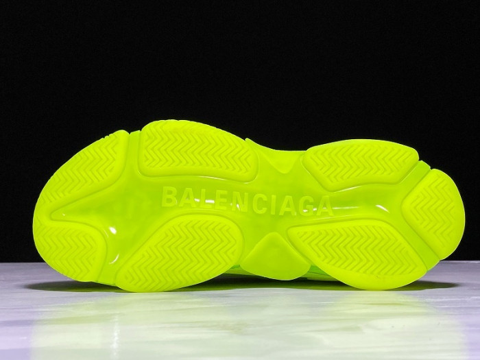 bl triple s