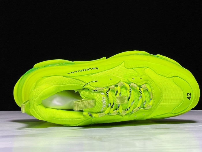 bl triple s