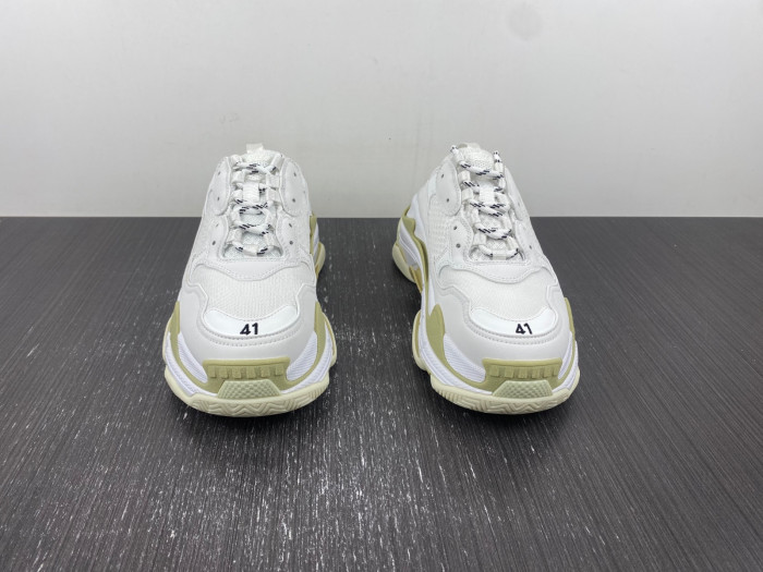 bl triple s trainers sneakers 755686 w3sm2 9097