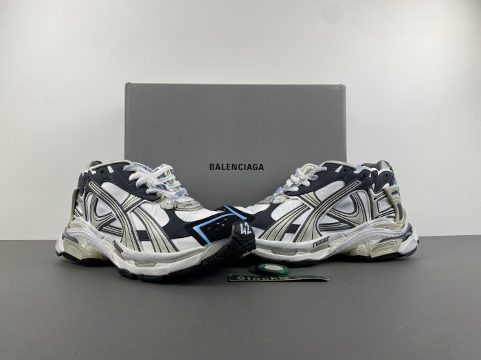 bl runner trainers sneakers