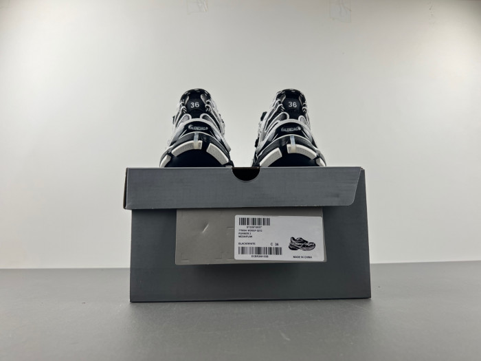 bl runner trainers sneakers