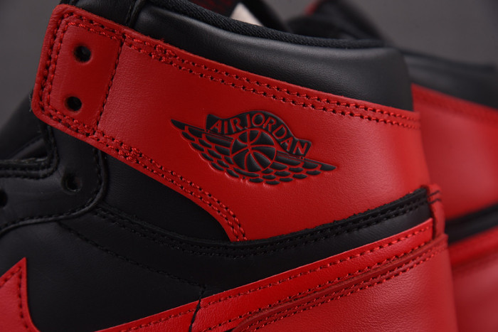 Air Jordan 1 Retro 85