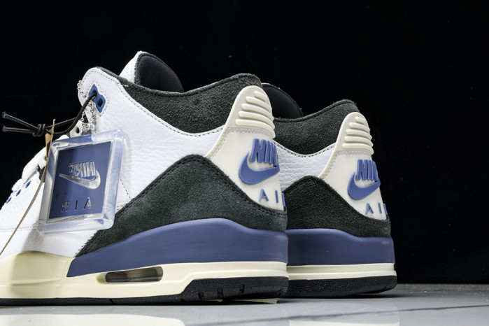 AIR JORDAN 3 OG "DIFFUSED BLUE" HV8571-100