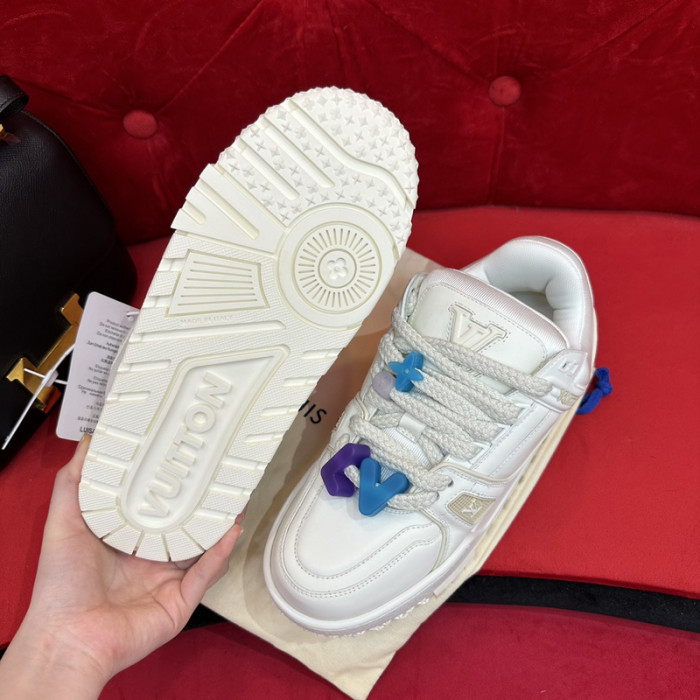 lovt sneaker