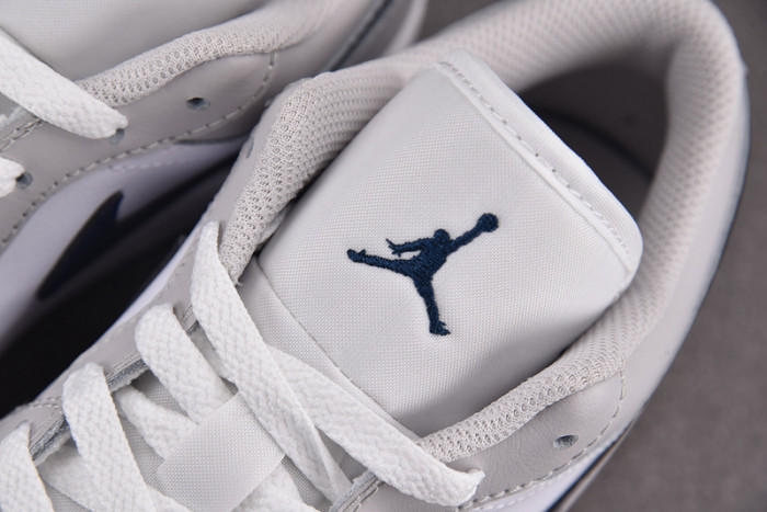 Air Jordan 1 Low