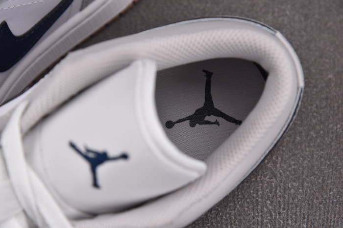 Air Jordan 1 Low