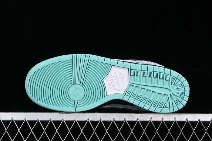 concepts x T*f*ny co. x nike sb dunk low bv1310-402