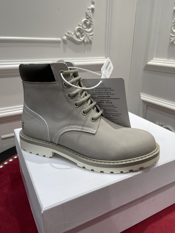 clin boots
