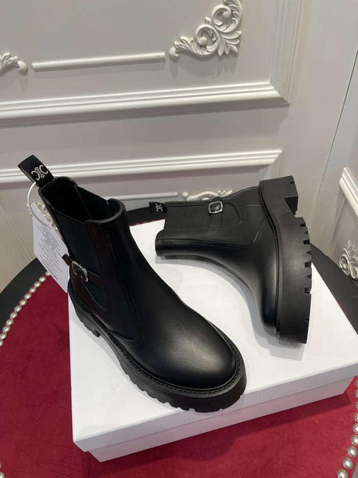 clin boots