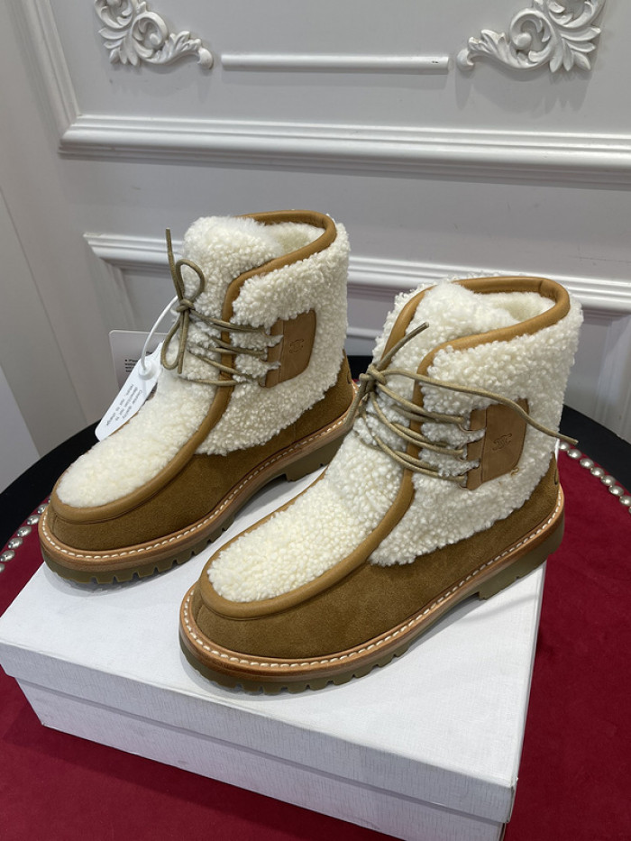 clin boots