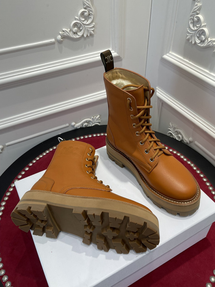 clin boots