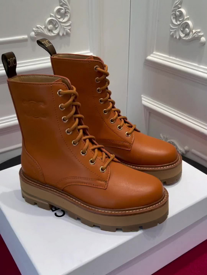 clin boots