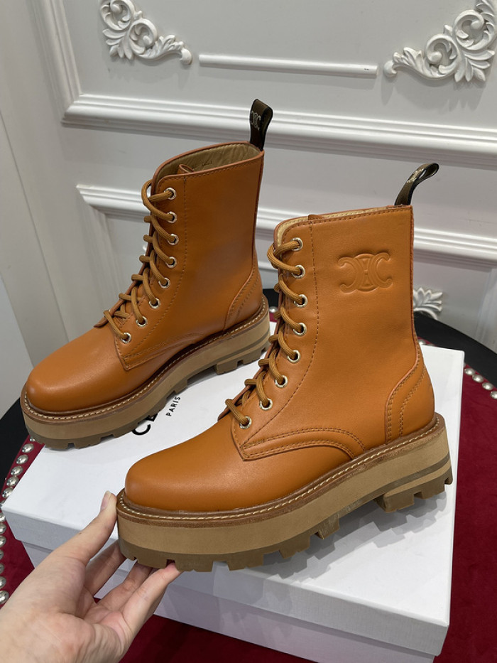 clin boots