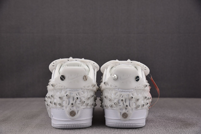 NIKE AIR FORCE 1 Swarovski Retroreflective Crystals White CV7668-100