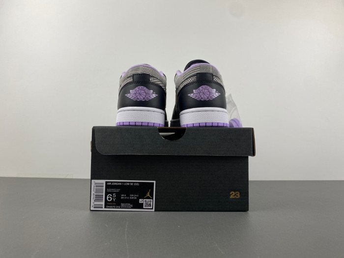 Air Jordan 1 Low Houndstooth (GS) - DH0570-015