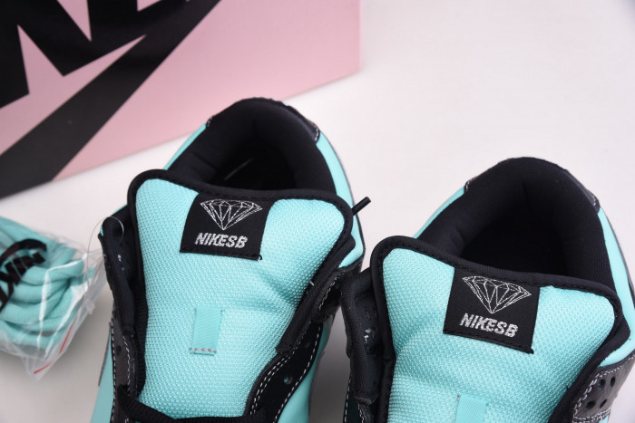 diamond S*pply co. x dunk low pro sb