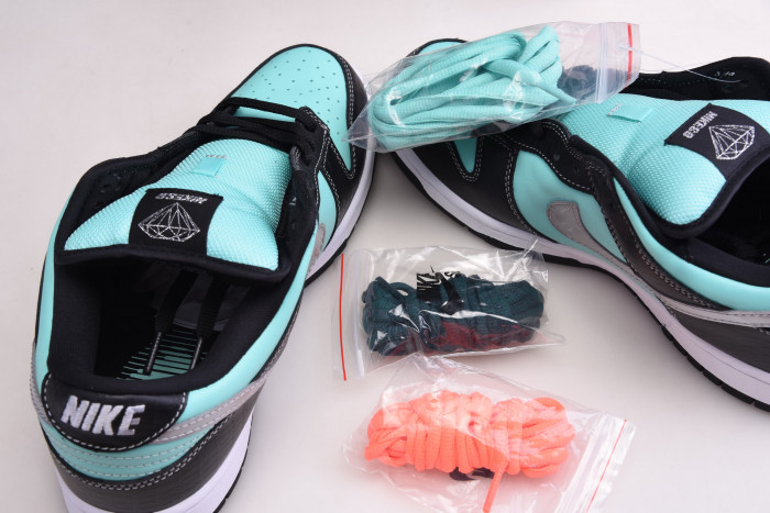 diamond S*pply co. x dunk low pro sb