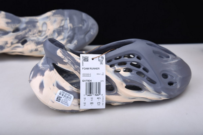 Y**zy foam runner slide white - gv7904