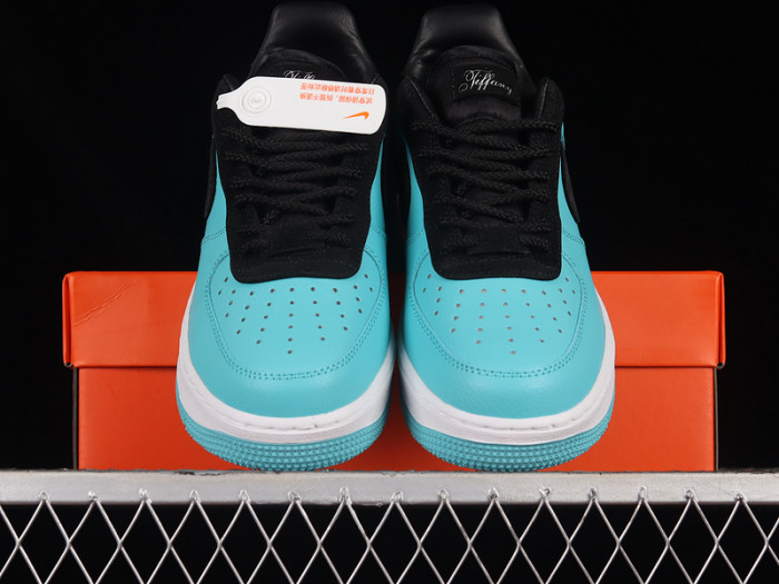 T*f*ny & co. x air force 1 low dz1382-002