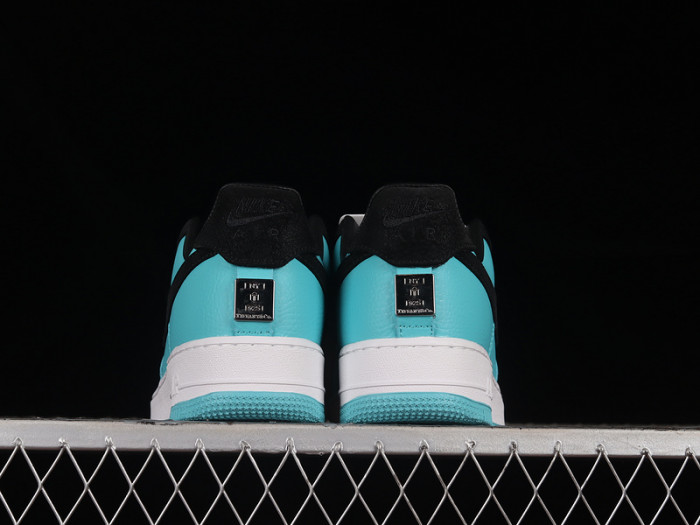 T*f*ny & co. x air force 1 low dz1382-002