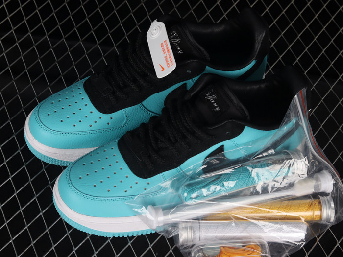 T*f*ny & co. x air force 1 low dz1382-002