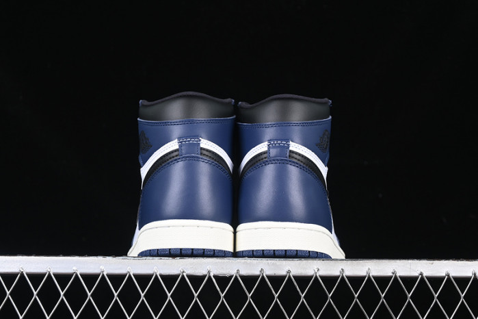 JORDAN 1 RETRO HIGH OG MIDNIGHT NAVY DZ5485-401