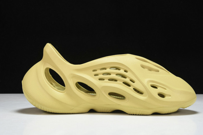 ad1d*s Y**zy foam rnnr sulfur gv6775