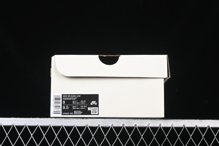 YUTO HORIGOME X NIKE SB DUNK LOW ASPARAGUS HF8022-300