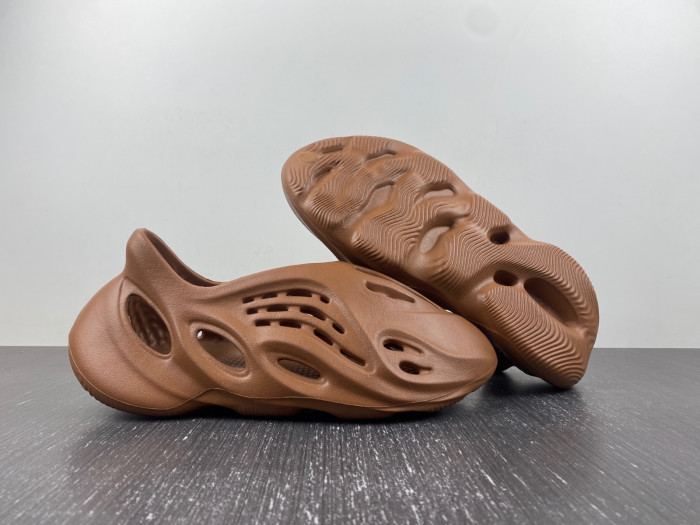 ad1d*s Y**zy foam rnnr flax hp5335