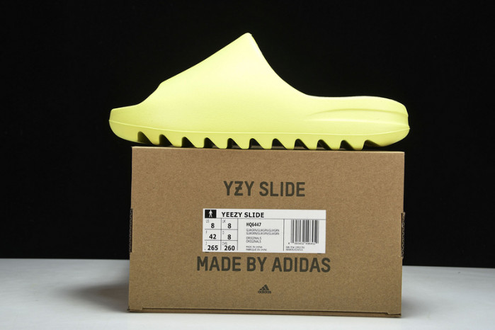 ad1d*s Y**zy slide glow green (2022) hq6447