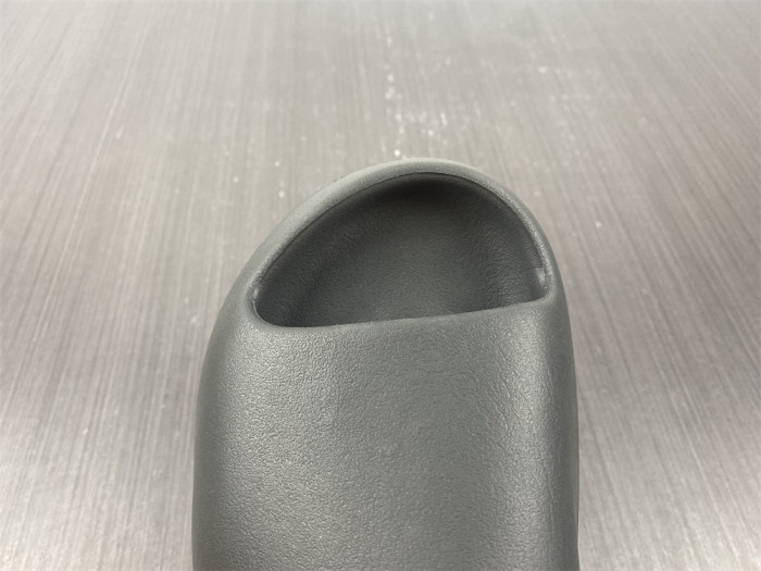 ad1d*s Y**zy slide onyx hq6448