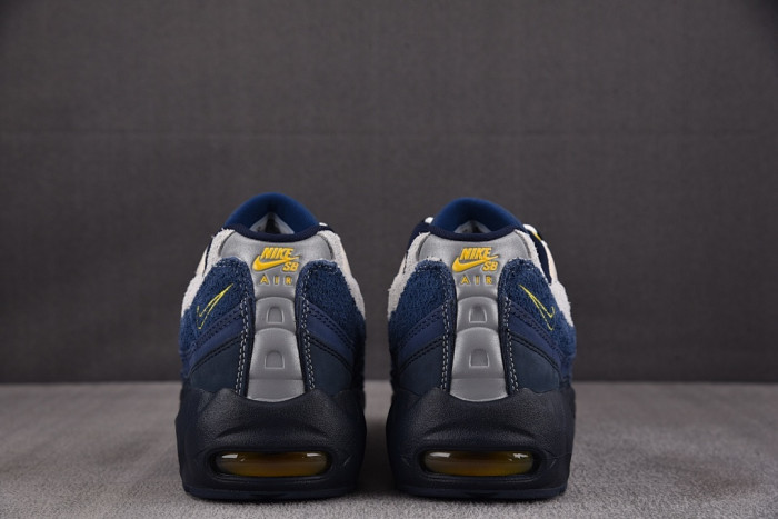 Nike Air Max 95 SB Eric Koston Obsidian Speed Yellow HQ8492-400