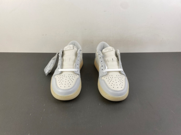 Jordan 1 Retro Low OG Rabbit Floral Swoosh IF4391-100