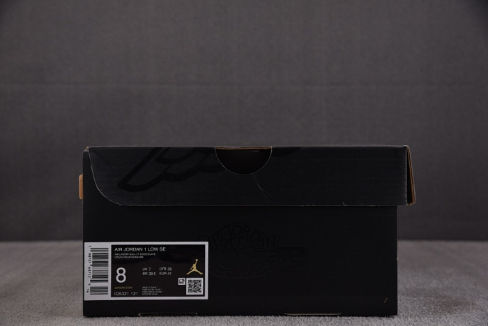 Air Jordan 1 Low SE Year of the Horse IQ5321-121