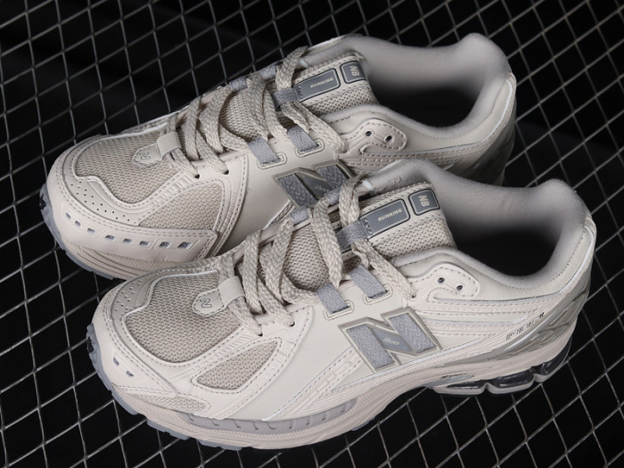 new balance 1906r moonbeam rain cloud m1906rd